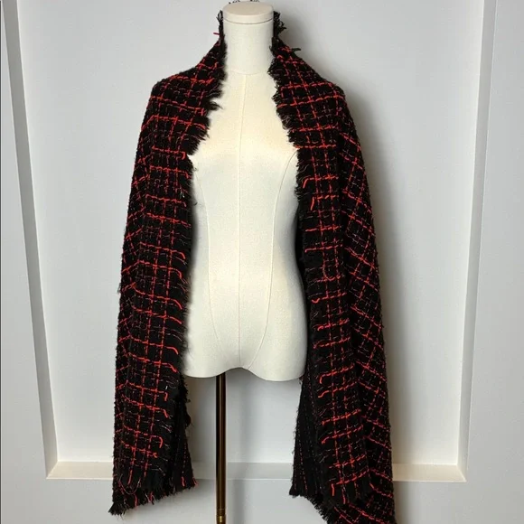 Karl Lagerfeld large Black & Red Plaid Fringe Scarf - Picture 4 of 6